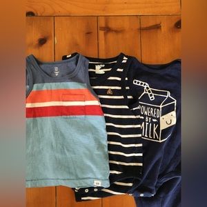 Gap bundle of onesies and tank top